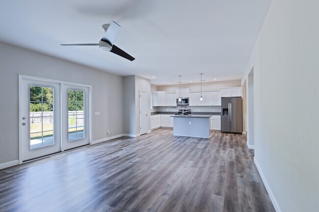 Building Photo - 3729 Old Macon Darien Rd