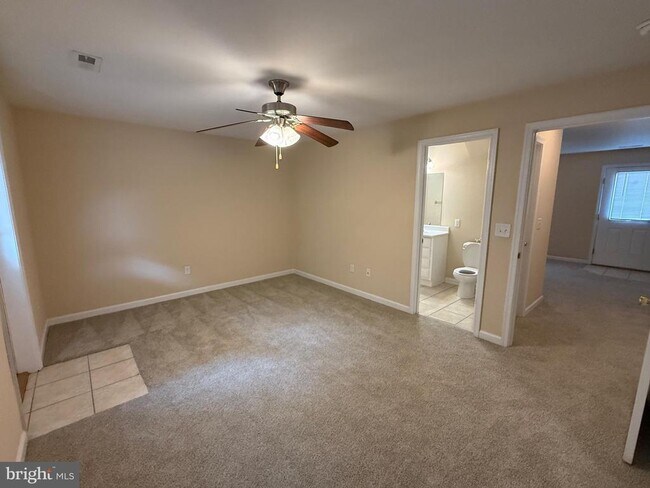 Building Photo - 202 Bell Tower Ct