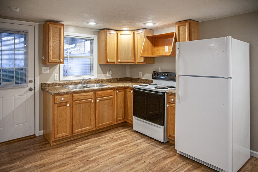 Building Photo - 1404 N Kankakee St