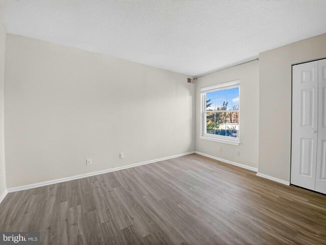 Building Photo - 7680 Tremayne Pl