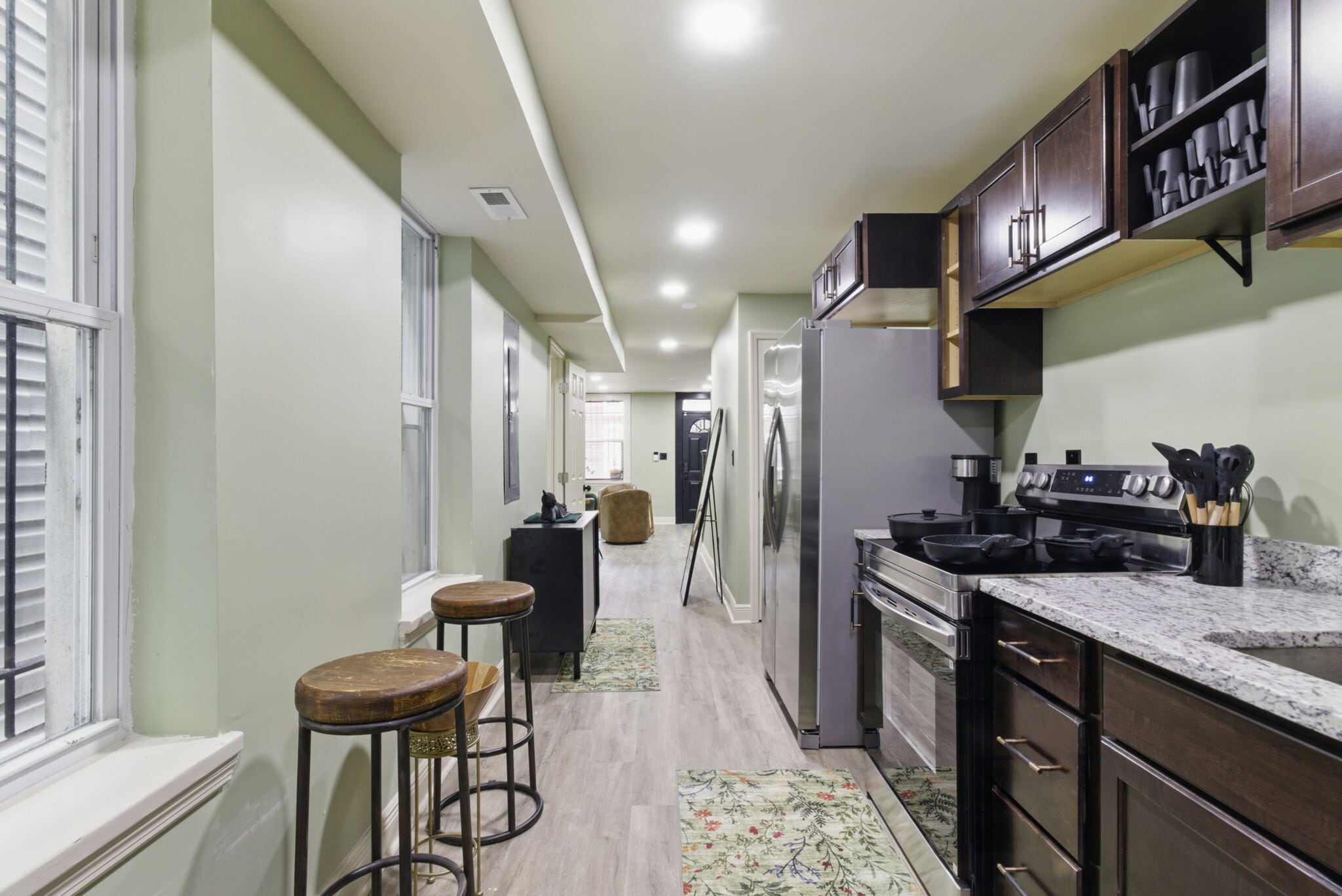 Building Photo - 1232 W Lombard St