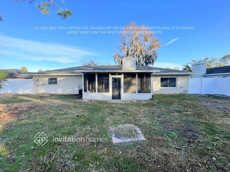 Building Photo - 26740 Magnolia Blvd