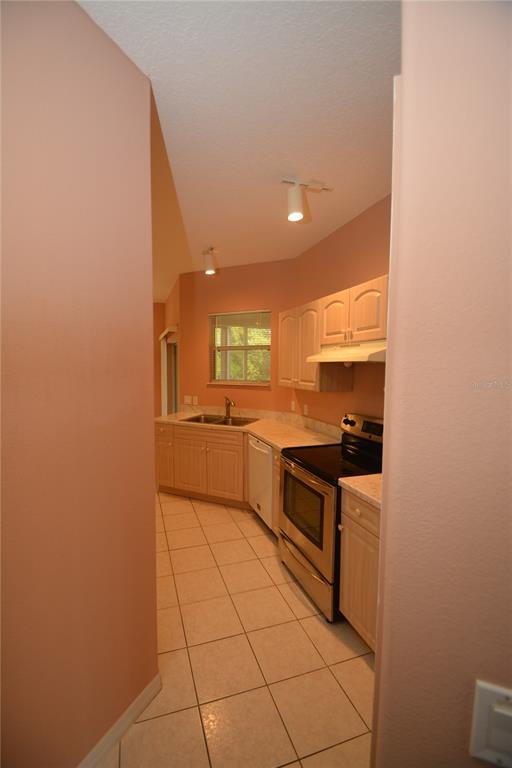 Building Photo - 3 Senora Ct