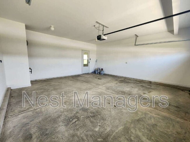 Building Photo - 3846 Standardbred Dr
