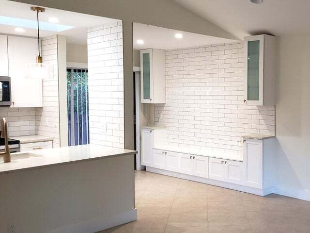 Building Photo - 541 NE 47th St