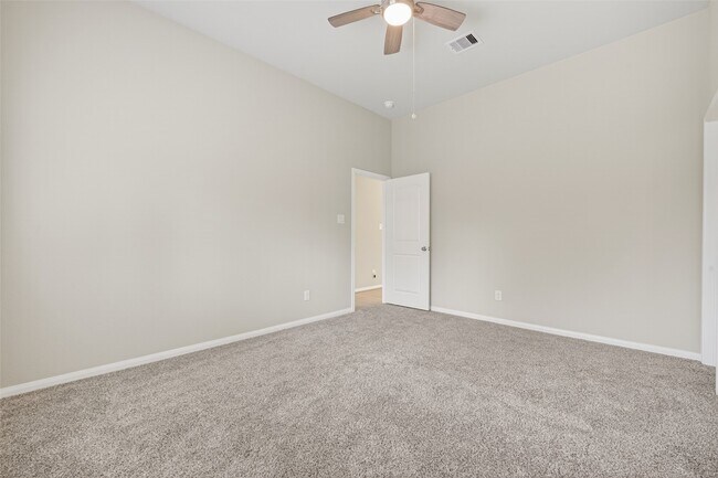 Building Photo - 18203 Samie Nell Ct