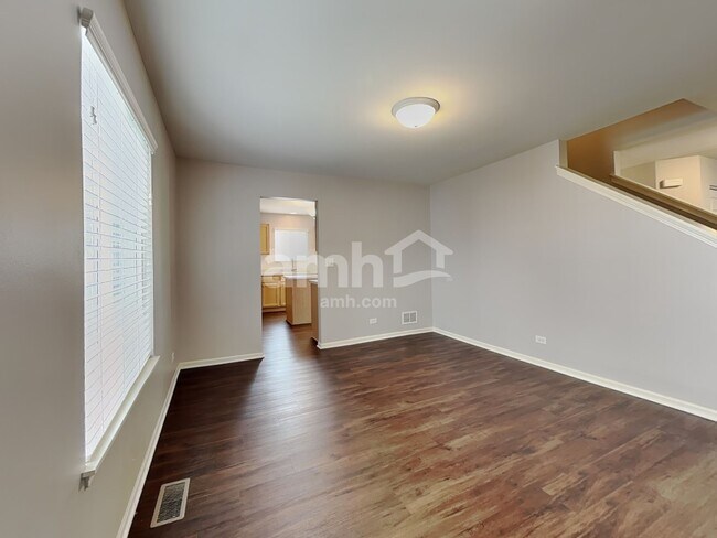 Building Photo - 528 Alyssa St