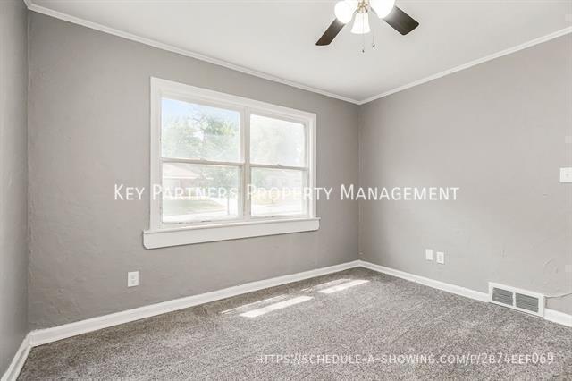 Building Photo - 7517 Rainbow Dr