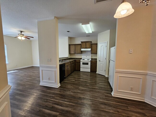 Building Photo - 116 Reese Way