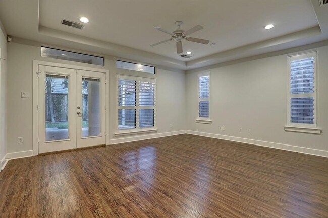 Building Photo - 1809 Woodhead St