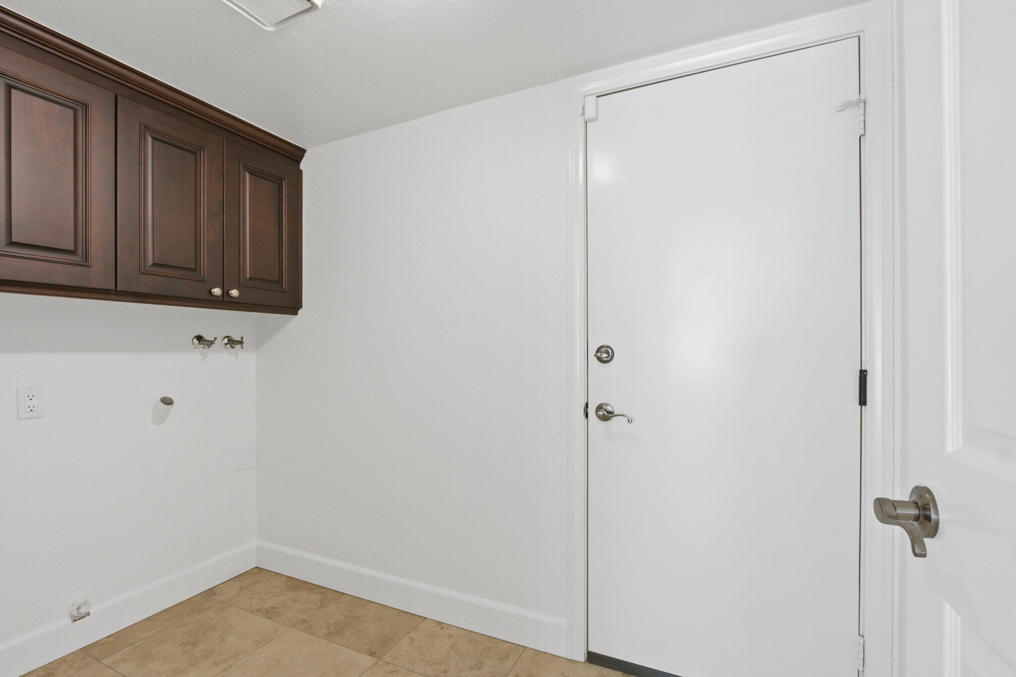 Building Photo - 4725 Via Corona