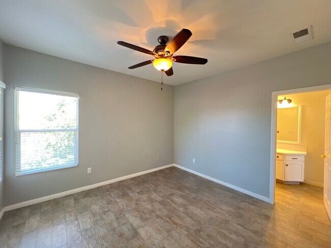 Building Photo - 3006 Tresselwyck Ln