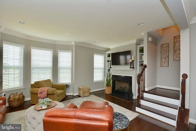 Building Photo - 702 Fair Winds Way