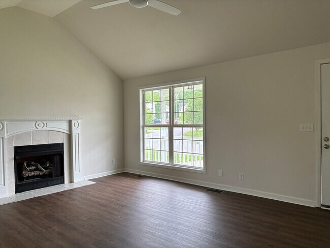Building Photo - 2863 Rome Ln