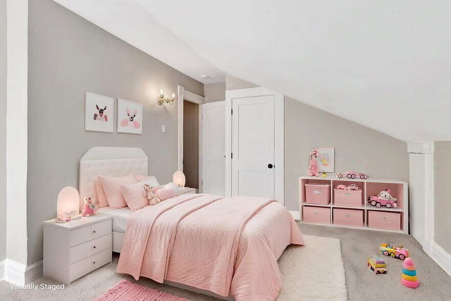 Building Photo - 1410 Russell St