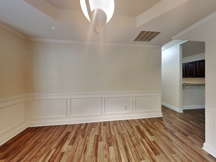 Building Photo - 180 Kubol Dr