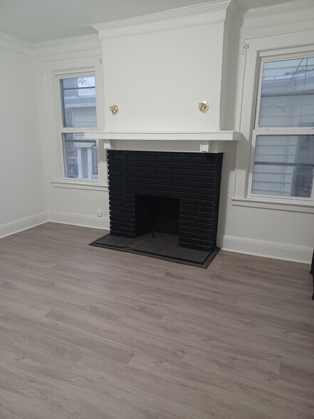 Building Photo - 539 Summer Ave