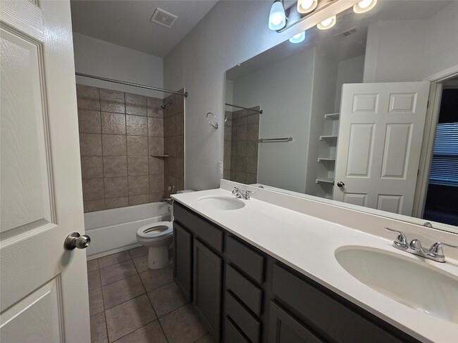 Building Photo - 129 Walkup Ln