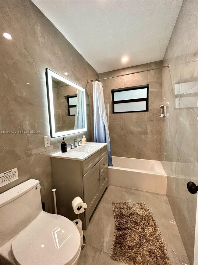 Building Photo - 2631 Roosevelt St