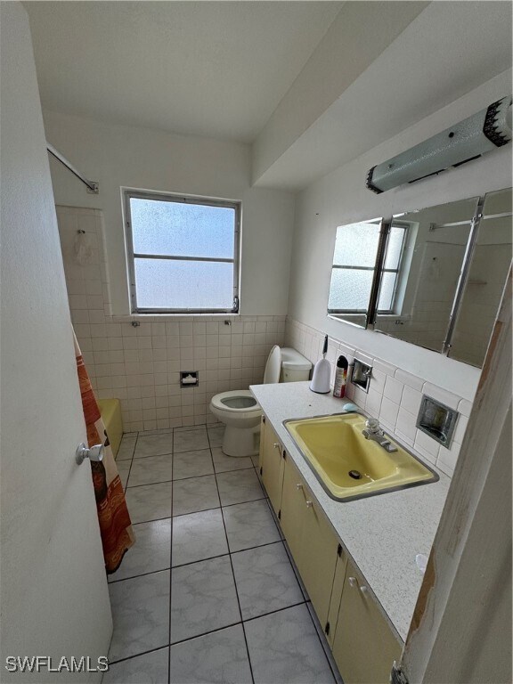 Building Photo - 2315 41st Terrace SW