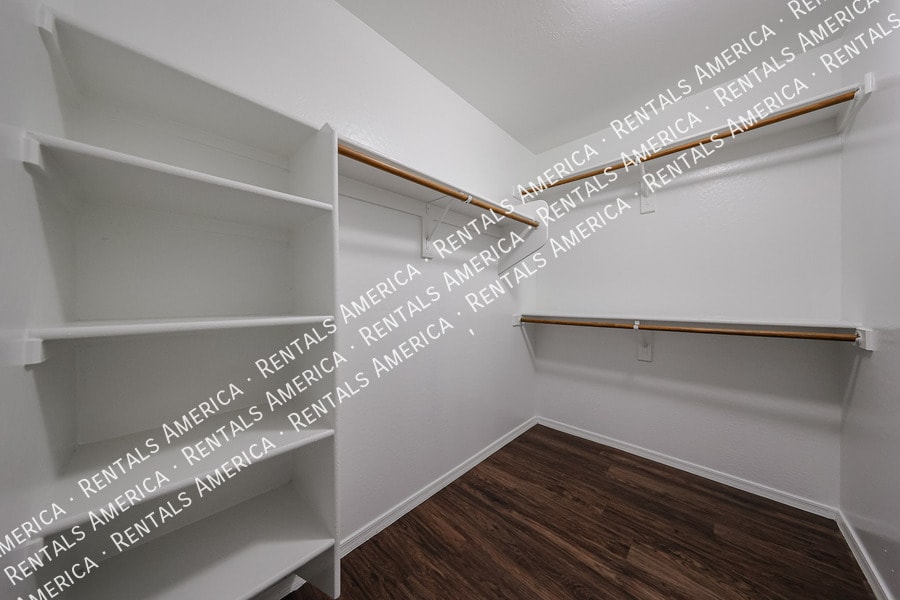 Building Photo - 29120 N Yellow Bee Dr