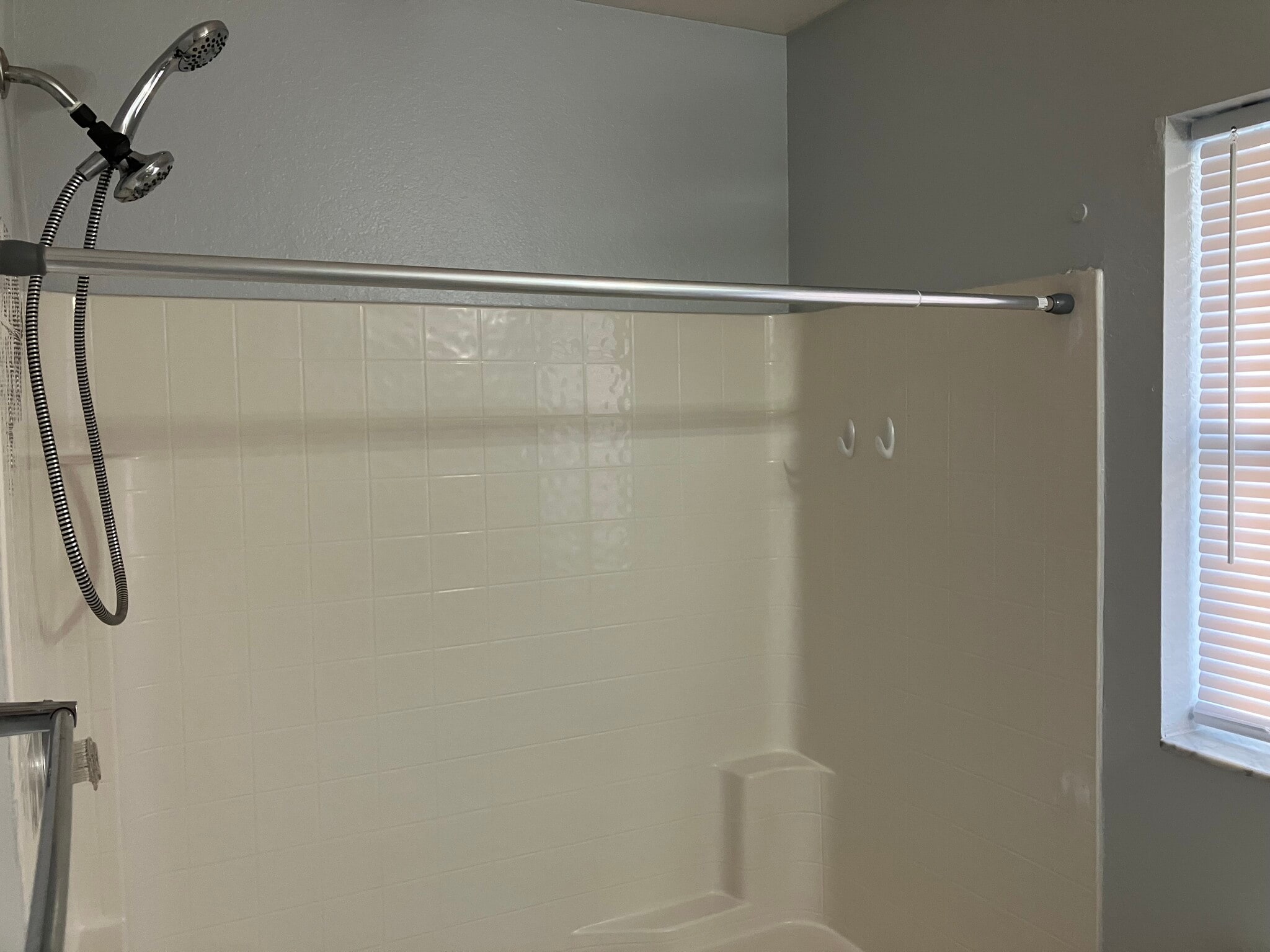 Building Photo - 4185 Simkins Ave