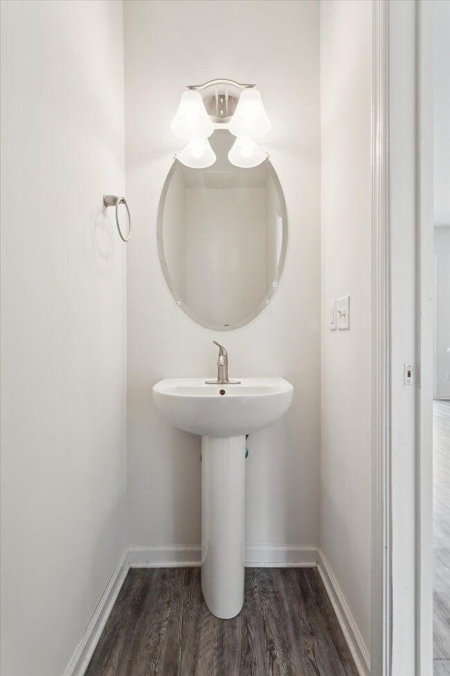 Building Photo - 132 Daybeacon St