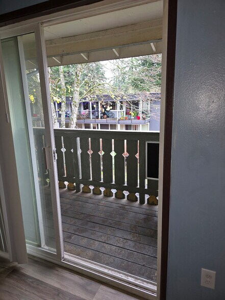 Building Photo - 4411 76th Ave W