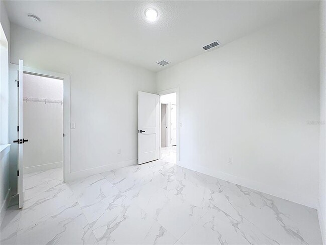 Building Photo - 780 Kangaroo Ct