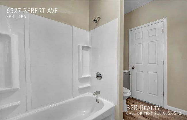 Building Photo - 6527 Sebert Ave