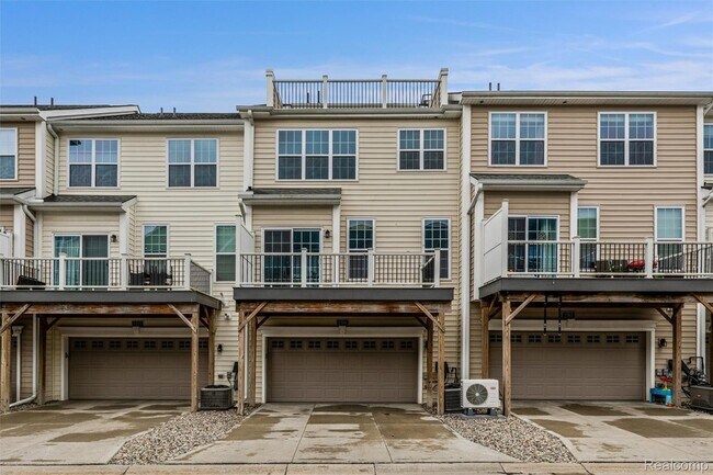 Building Photo - 2769 Ashcombe Dr.