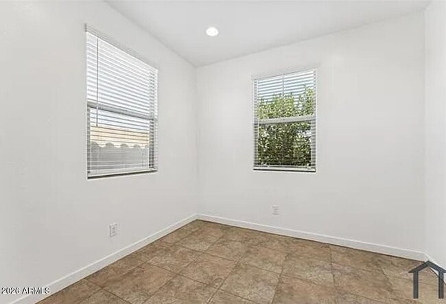 Building Photo - 8344 N 170th Ln