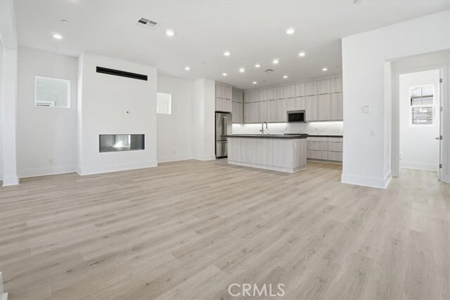 Building Photo - 8 Remy Ln