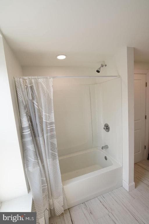 Building Photo - 409 Hermitage St