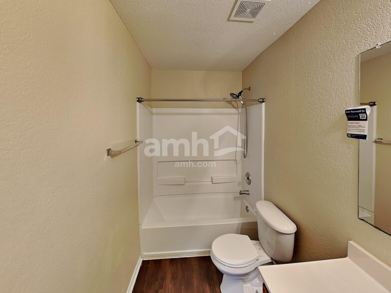 Building Photo - 8514 Silver Brush