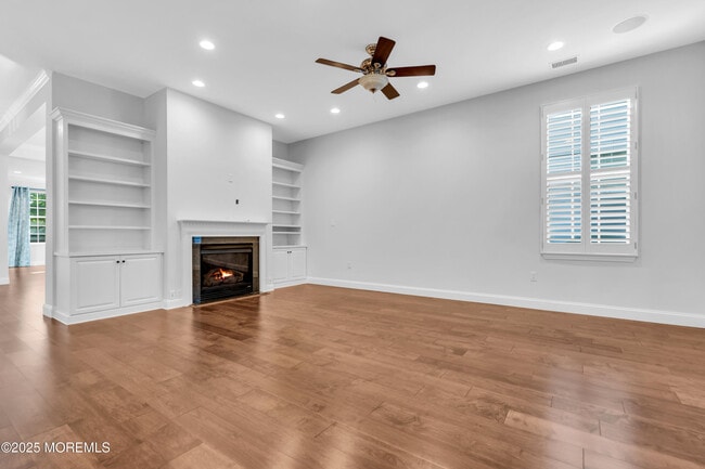 Building Photo - 8 Park Ridge Way