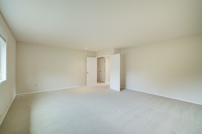 Building Photo - 4bd/2.5ba Lynnwood House