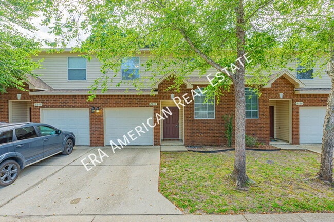 Primary Photo - 2240 Hadleigh Hills Ct