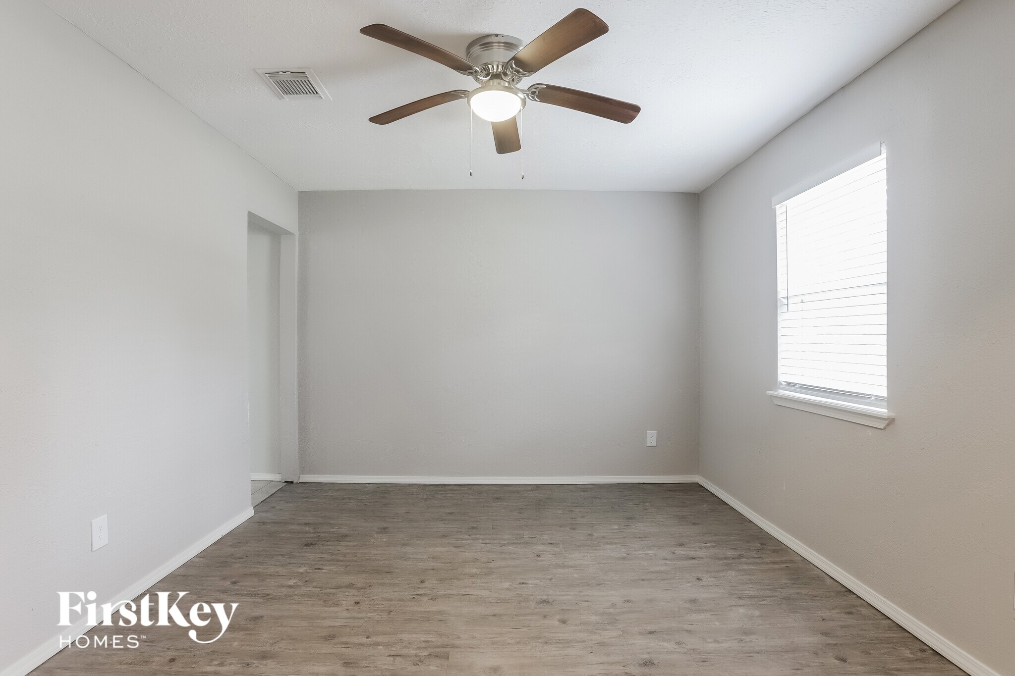 Building Photo - 3607 Dawnwood Dr