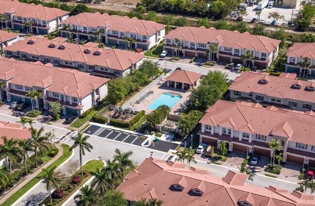 Building Photo - 84 Nottingham Pl