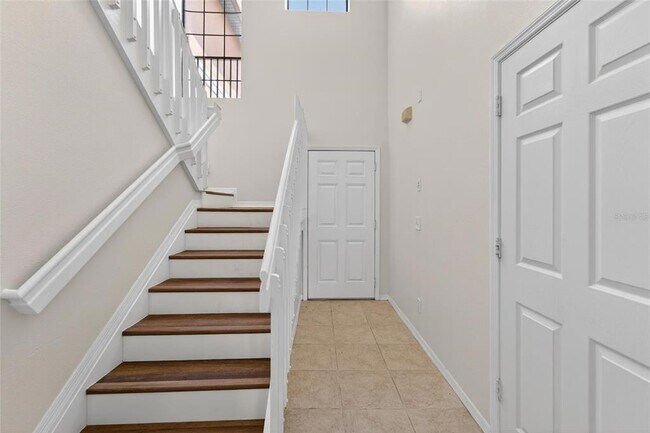 Building Photo - 30132 Mossbank Dr