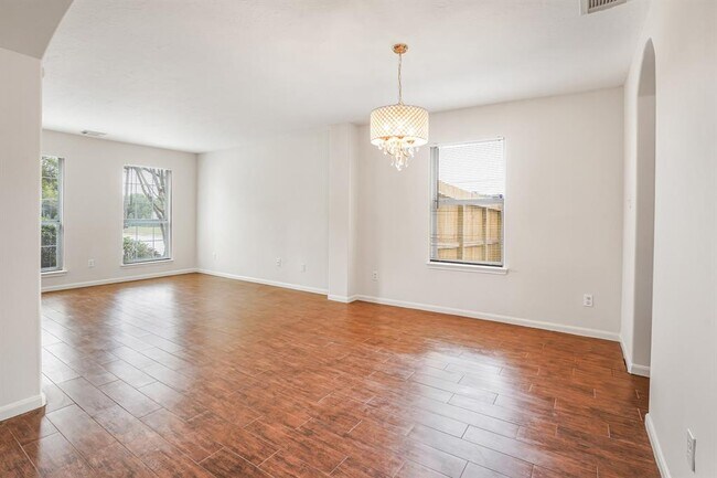 Building Photo - 403 Mystic Glen Loop