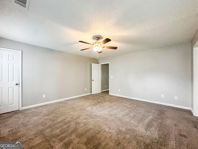 Building Photo - 5021 Serenity Point Ln