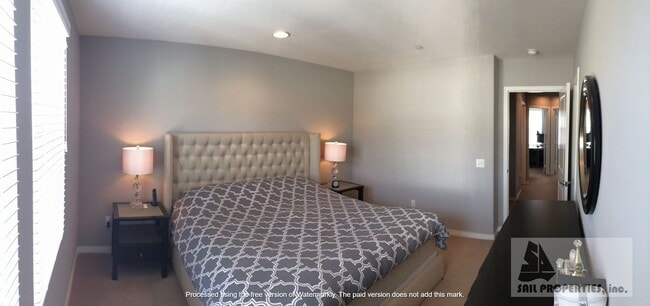 Building Photo - Beautiful Upgraded 3 Bd 3.5 Bth w/Large Bo...