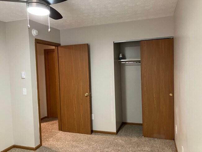 Building Photo - 1205 Bunker Hill Ct