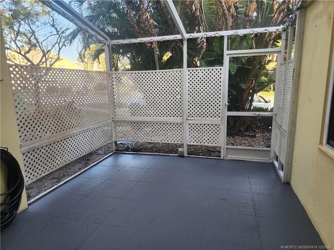 Building Photo - 3624 SW Sunset Trace Cir