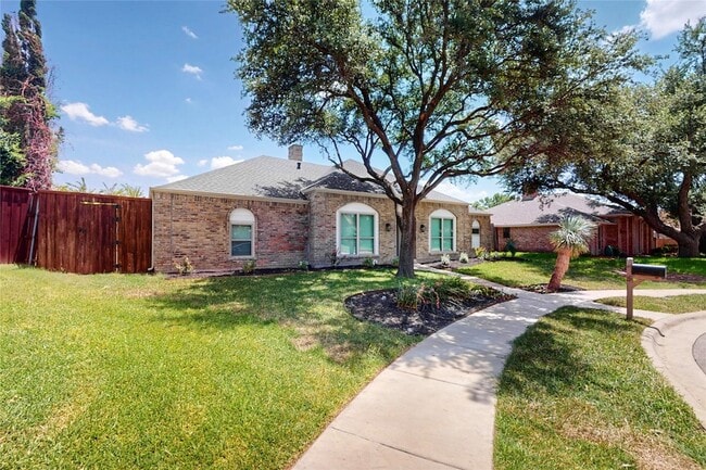 Building Photo - 2260 Valley Mill