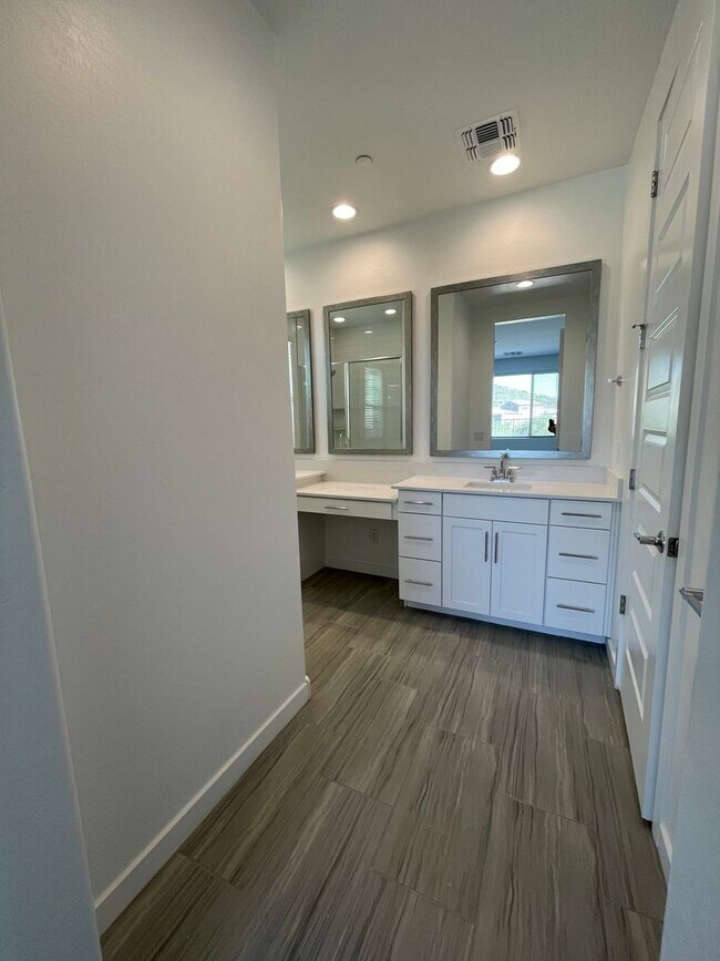 Building Photo - 12552 W Cassia Trail