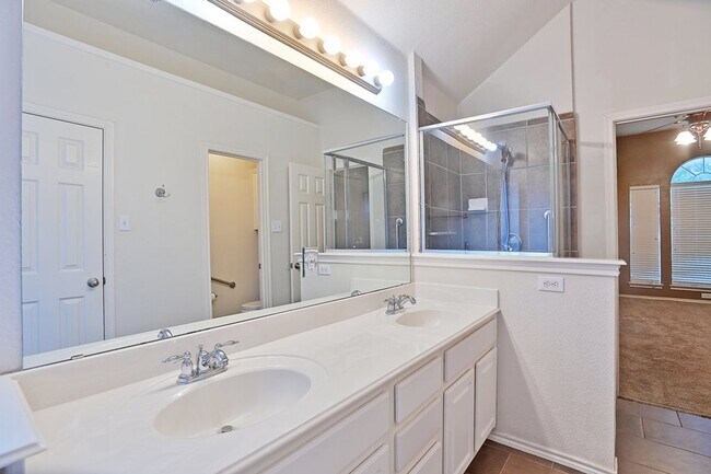 Building Photo - BEAUTIFUL 3 BEDROOM HOME LOCATED IN FRISCO, TEXAS!