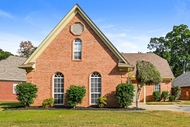 Building Photo - 3710 Shelby Cove